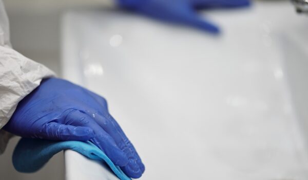 Professioneel Schoonmaakbedrijf voor Particulieren: Een Frisse Start voor uw Thuis